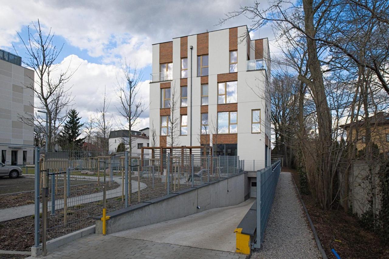Apartamenty Patriotow 303 Warszawa Exteriör bild