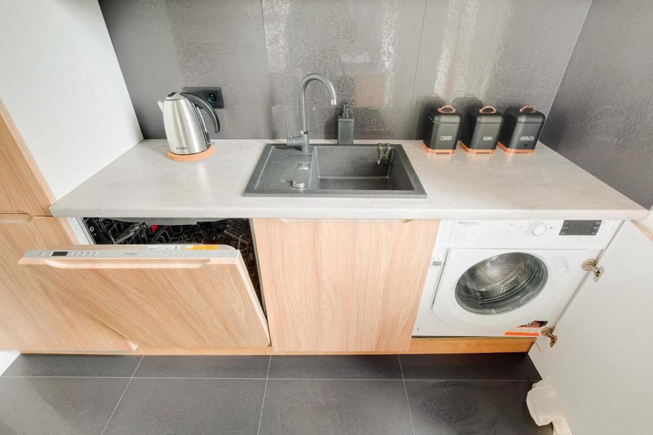 Apartamenty Patriotow 303 Warszawa Exteriör bild