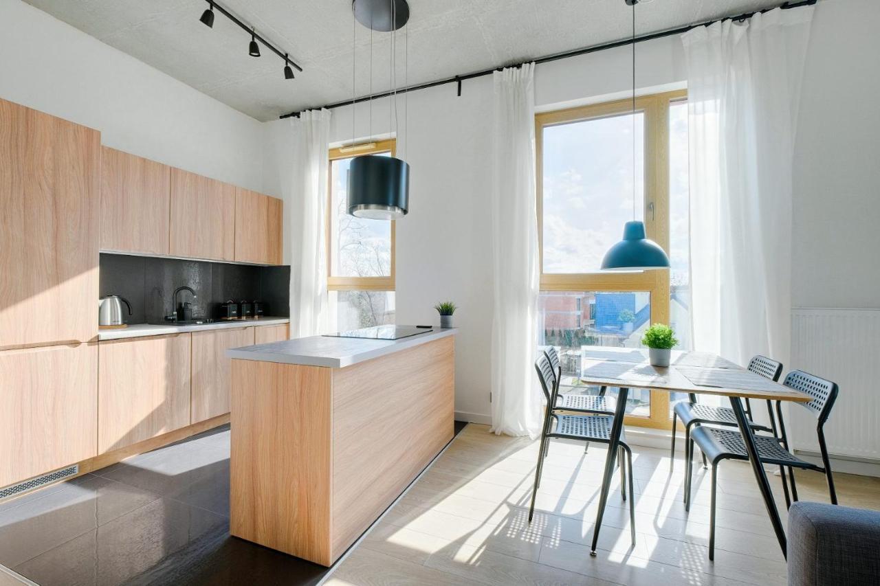 Apartamenty Patriotow 303 Warszawa Exteriör bild